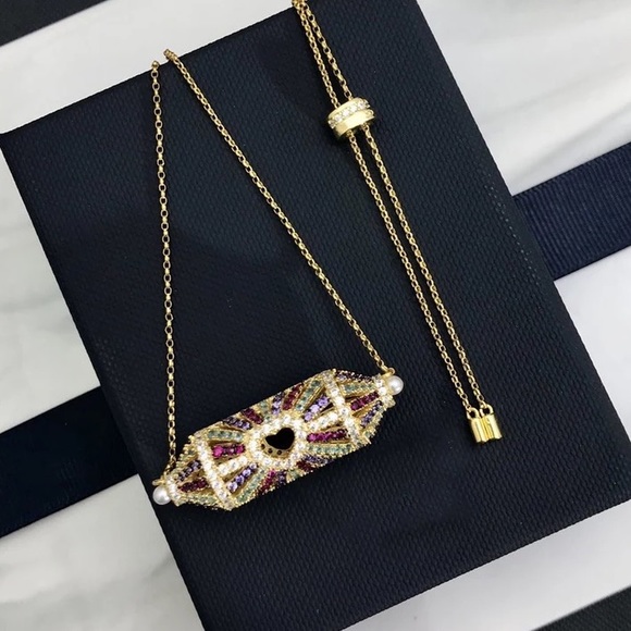 Rainbow Spinner Heart Necklace - Picture 4 of 16